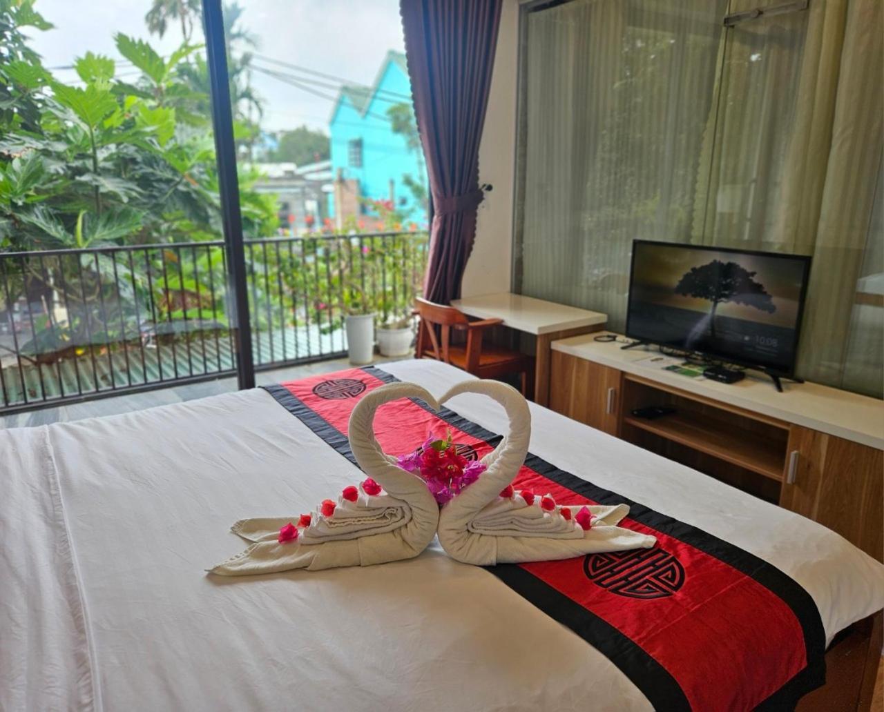 Milk Fruit Homestay - An Bang Beach Хой Ан Екстериор снимка